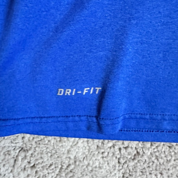 Nike Men's Blue T-Shirt - Size Medium From PanacheProse