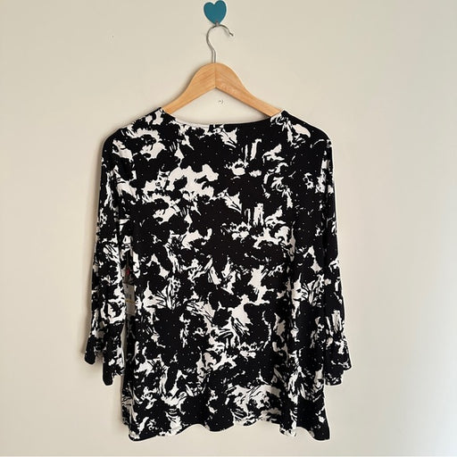 Rafaella Women’s Black and  White Floral Print Bouse  – Size Medium, from PanacheProse