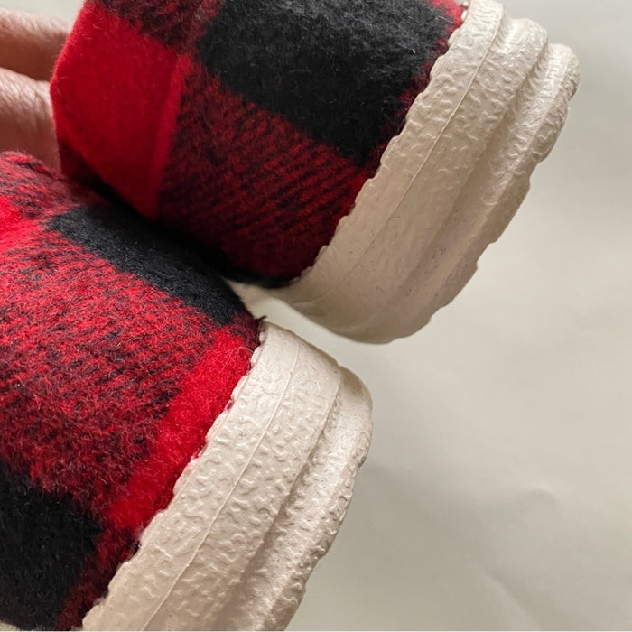 True Craft  Women’s Ref /Black Plaid Shoes - Size 7.5M, from PanacheProse