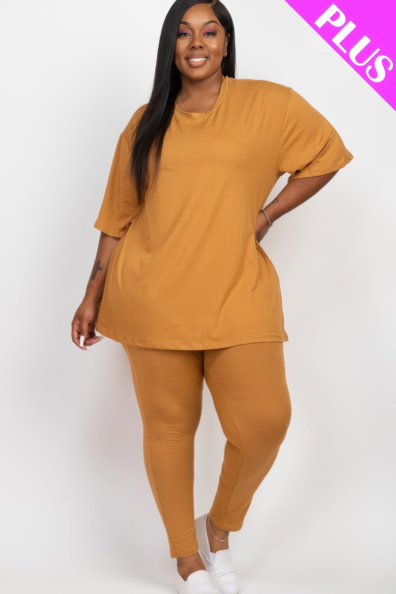 Plus Size Oversized T-shirt & Leggings Set – Comfortable and Stylish"