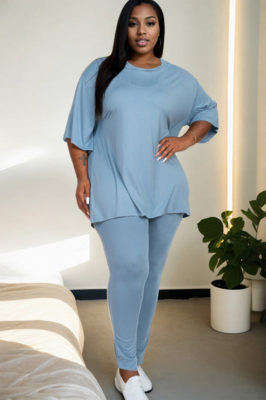 Plus Size Oversized T-shirt & Leggings Set – Comfortable and Stylish"