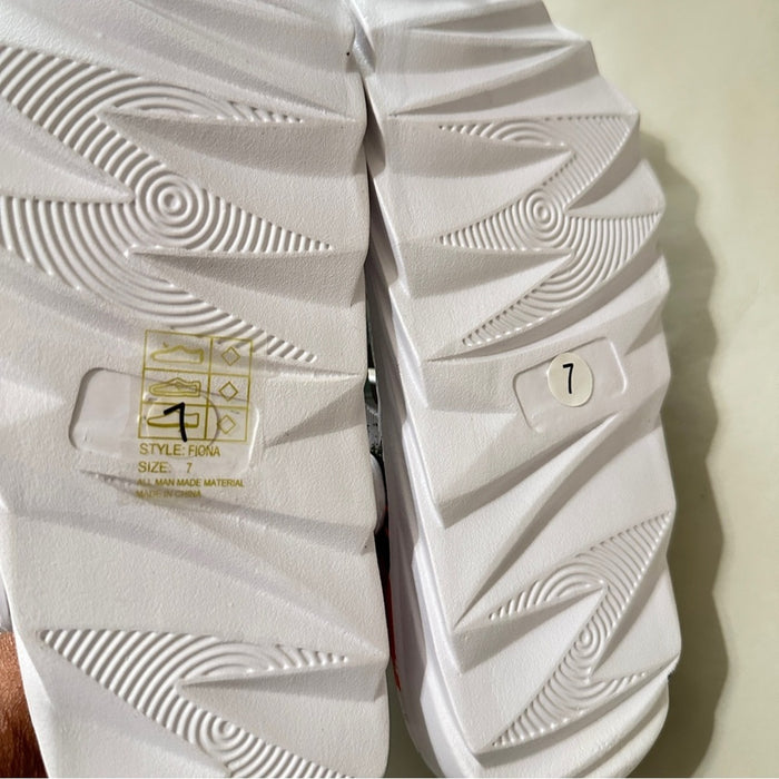 Women and Men Unisex Garden Clogs Shoes Slippers - Size Unisex From PanacheProse