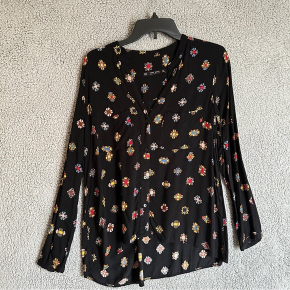 Zara Basic Women’s Floral Black Button-Up Blouse - Size Women’s USA S, from PanacheProse