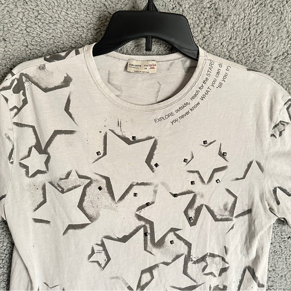 Zara Boys Collection Gray T-Shirt with Star Pattern -  Size  XL, from PanacheProse
