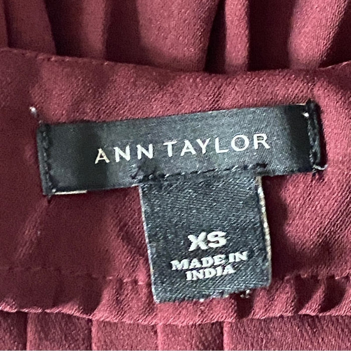 Ann Taylor Size XS Women’s Short Sleeves Solid Color Top Blouse (FREE SHIPPING)