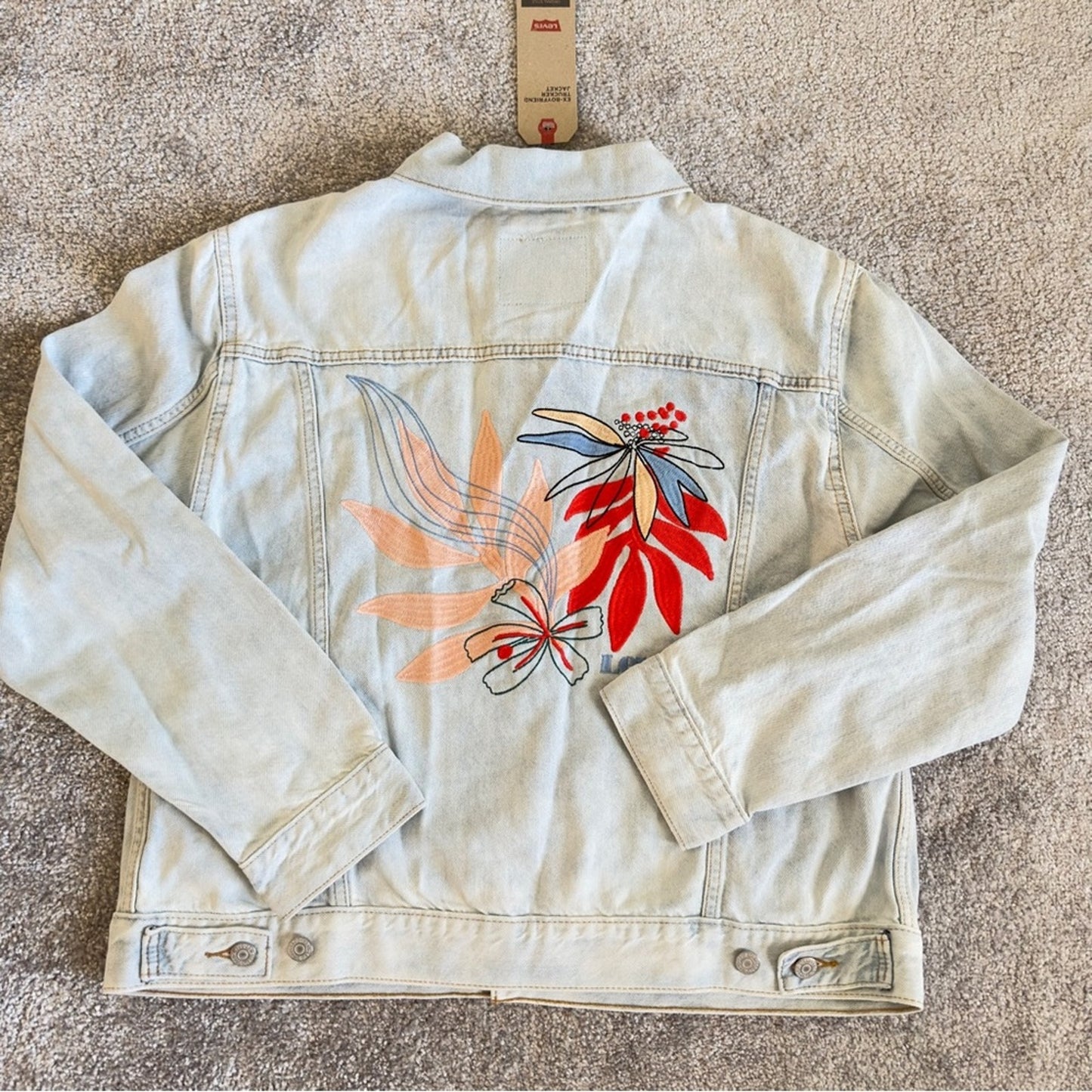 Levi’s Ex-Boyfriend Trucker Denim Jacket Size L with Floral Embroidered Back XL