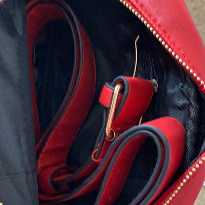 Quilted Women’s Waist Belt Accented Bag