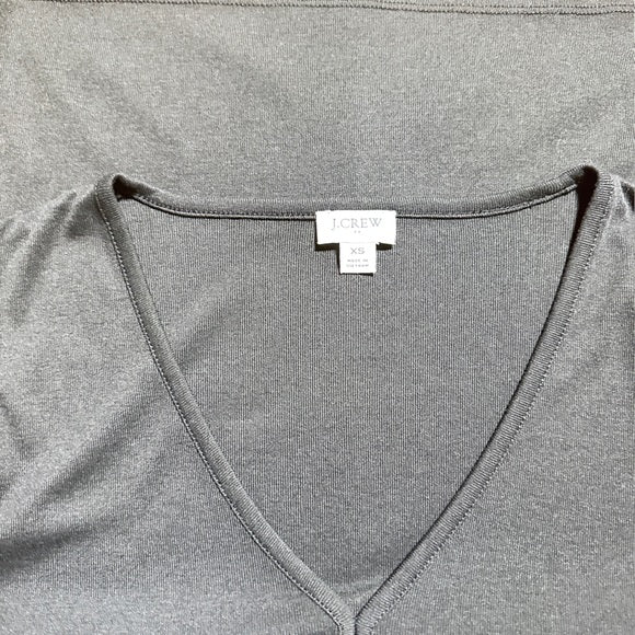 Pre-Loved J.Crew Women’s Black V-Neck Long Sleeve Top – Size XS | Casual Elegant Blouse | Soft Comfortable Shirt