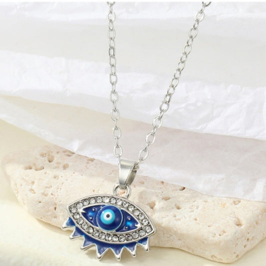 Unique Design：Classic evil eye necklace with chain chocker Womens