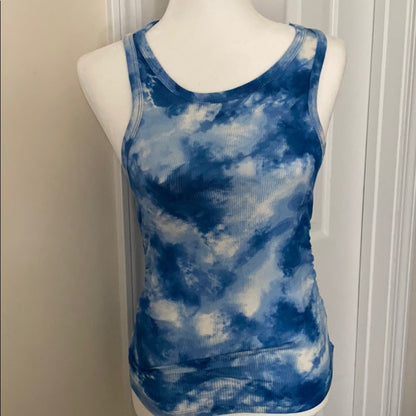 Forever 21 Women’s Racerback Tank Top Size M