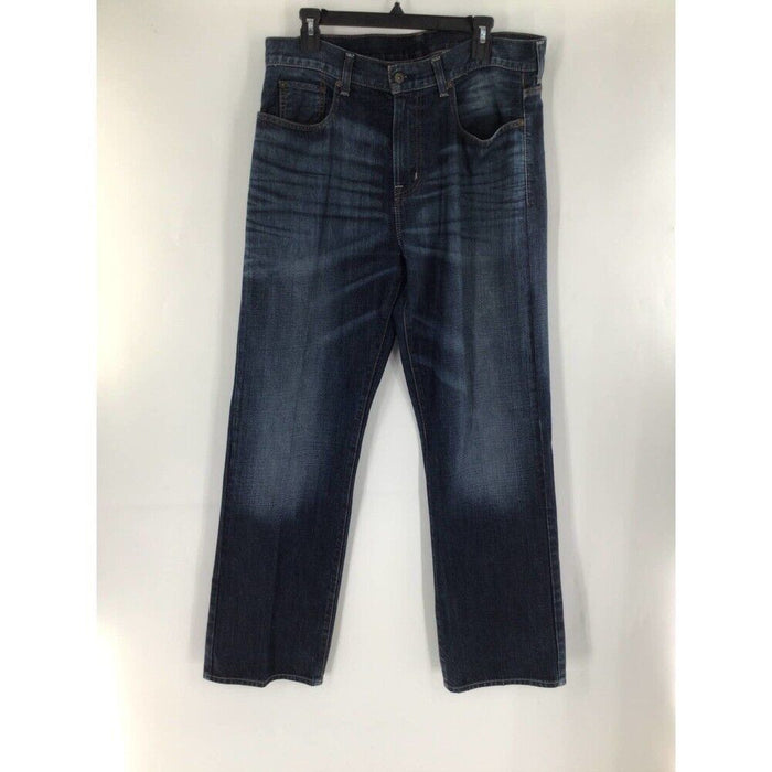 Pre owned Jeans Men's Size 34 X 32 Blue Straight Leg Belt Loops Pockets Zipper Pull On